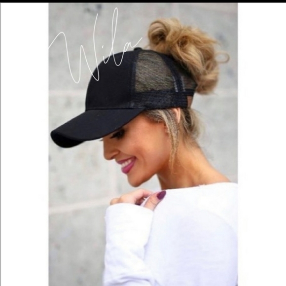 WILA Accessories - High Ponytail/ Messy Bun Black Baseball Hat
